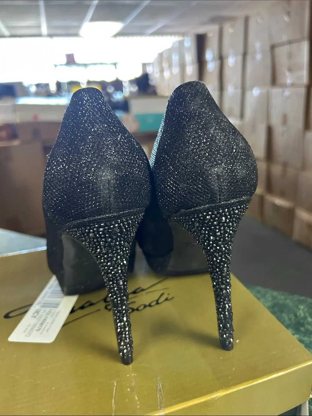 Thalia Sodi elegant peep